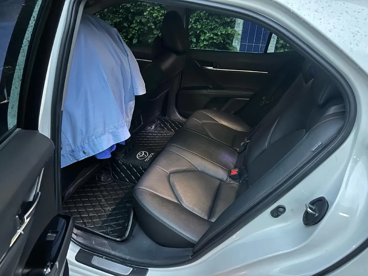 2021 Toyota Camry 2.5L 209HP L4 8AT,autocango,china used car exporter,china ev exporter,chinese used car exporter,chinese used ev exporter