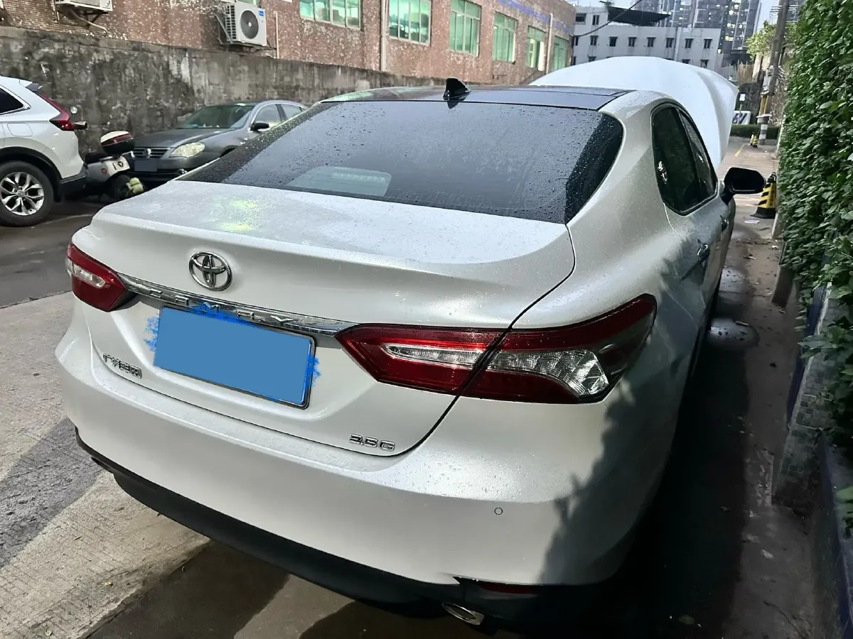 2021 Toyota Camry 2.5L 209HP L4 8AT,autocango,china used car exporter,china ev exporter,chinese used car exporter,chinese used ev exporter