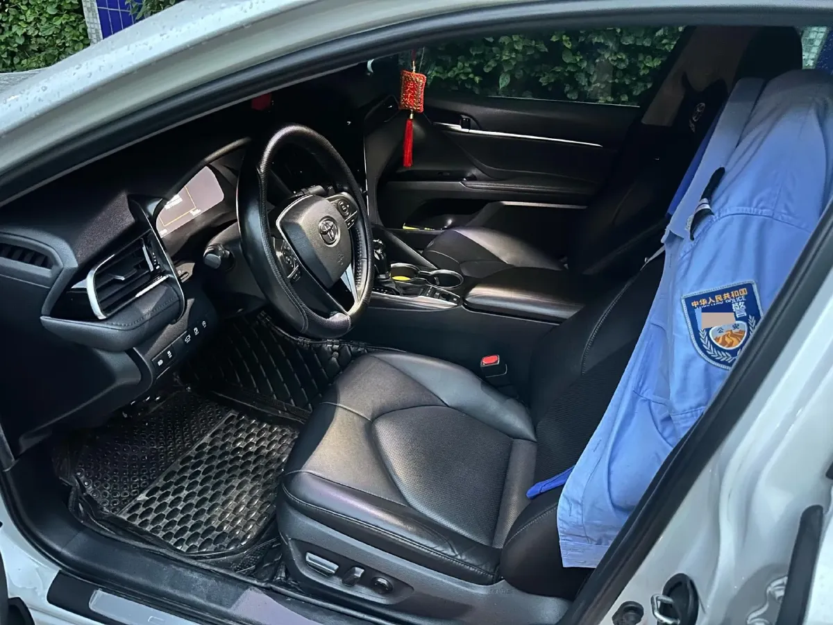 2021 Toyota Camry 2.5L 209HP L4 8AT,autocango,china used car exporter,china ev exporter,chinese used car exporter,chinese used ev exporter