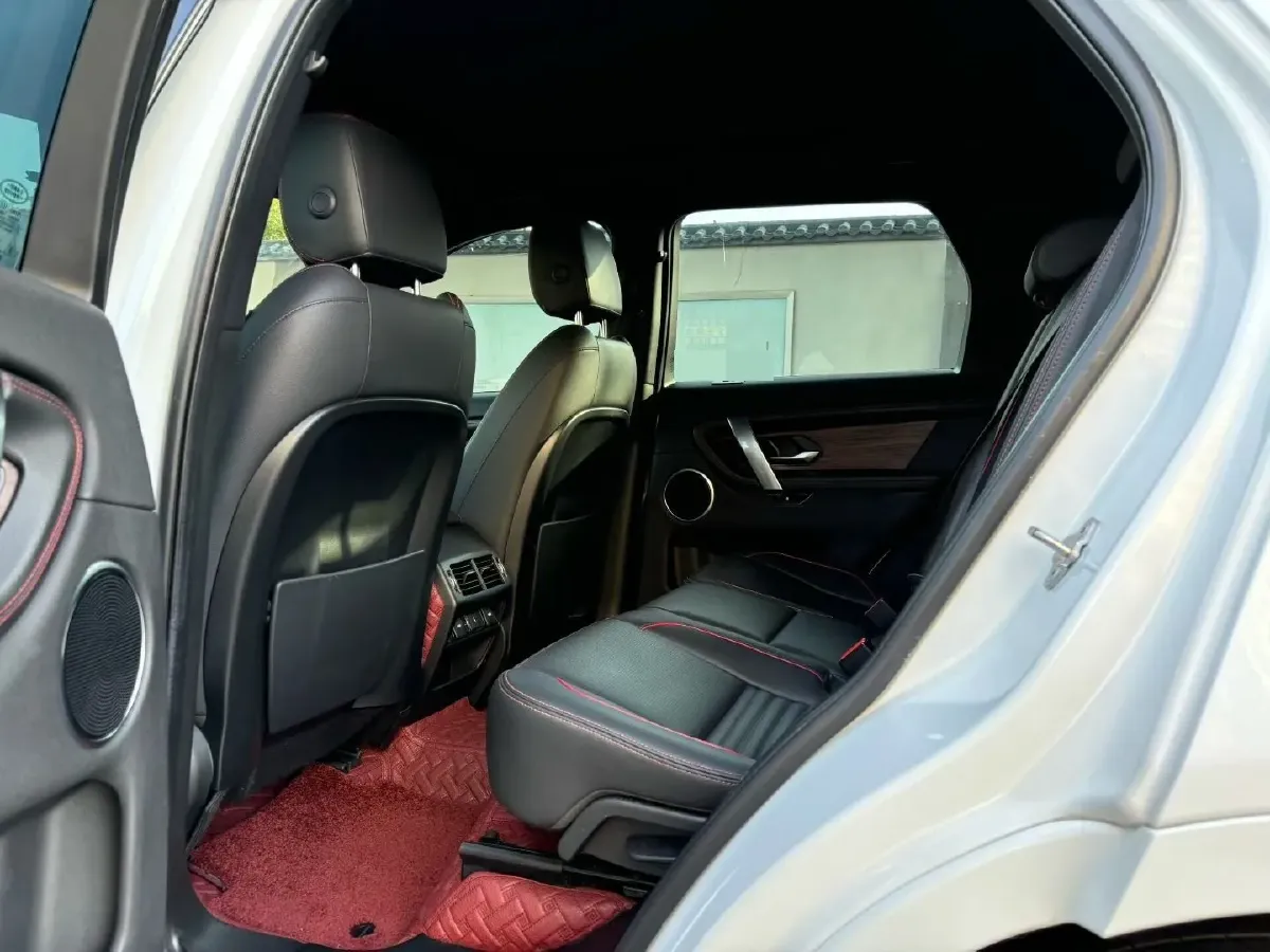 2020 Land Rover Discovery Sport 2.0T 249HP L4 9AT,autocango,china used car exporter,china ev exporter,chinese used car exporter,chinese used ev exporter