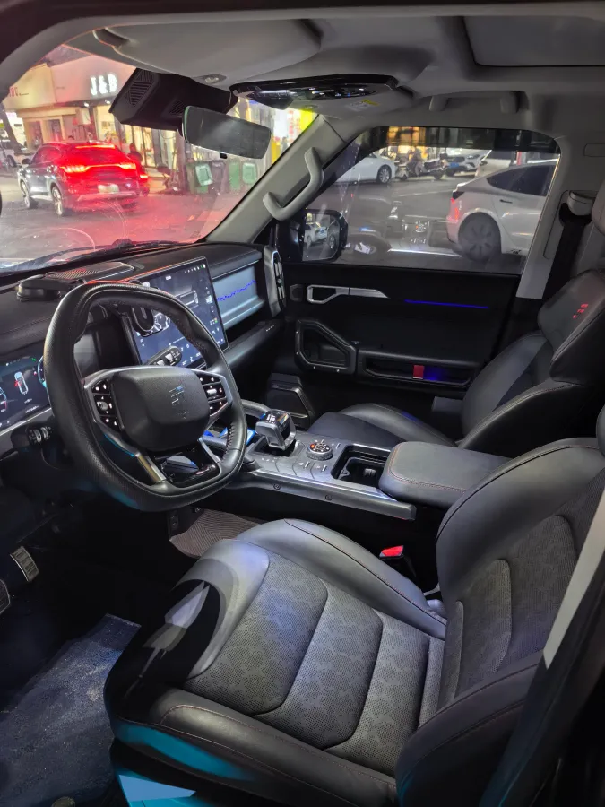 2023 Jetour Traveller 2.0T 254HP L4 7DCT,autocango,china used car exporter,china ev exporter,chinese used car exporter,chinese used ev exporter