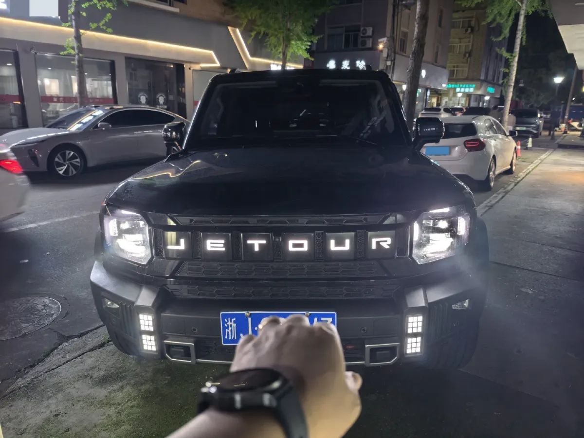 2023 Jetour Traveller 2.0T 254HP L4 7DCT,autocango,china used car exporter,china ev exporter,chinese used car exporter,chinese used ev exporter