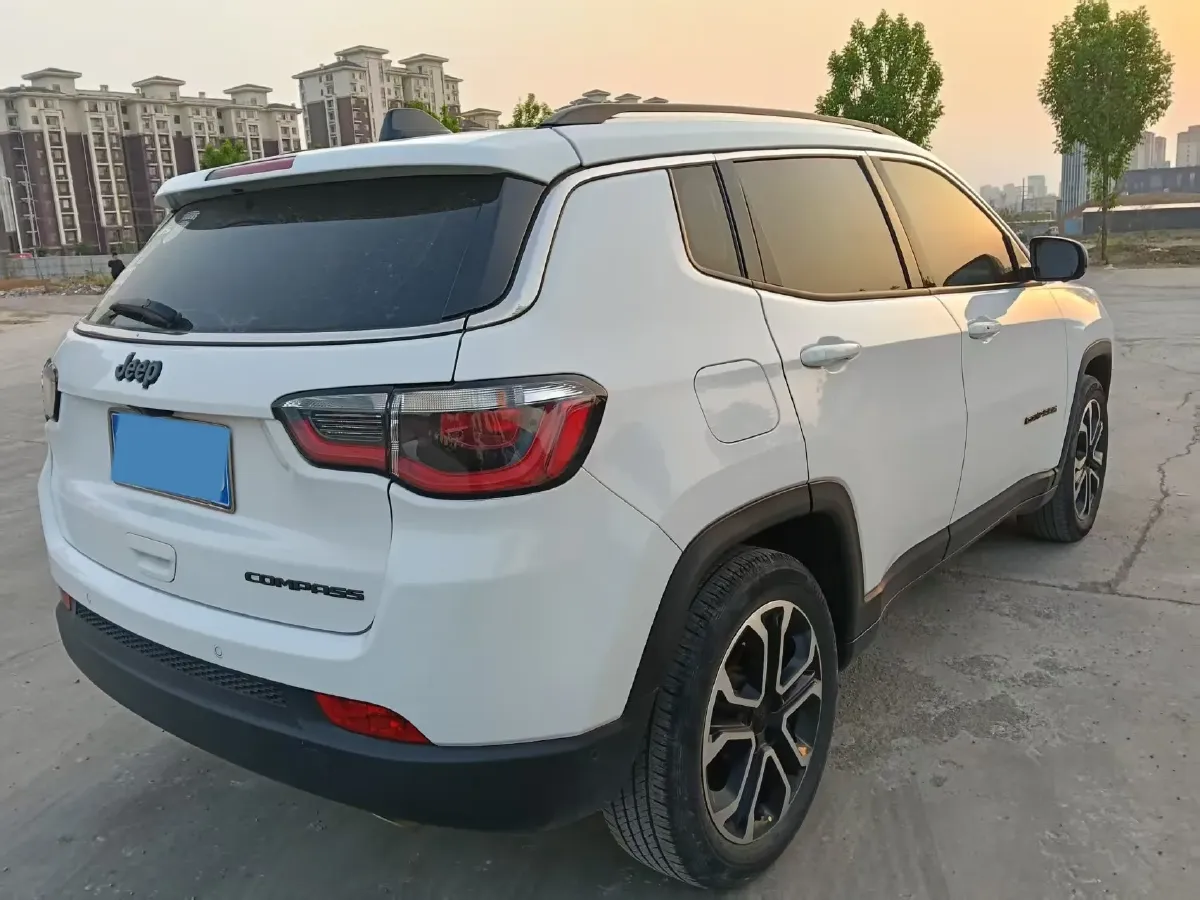 2021 Jeep Compass 1.3T 173HP L4 7DCT,autocango,china used car exporter,china ev exporter,chinese used car exporter,chinese used ev exporter