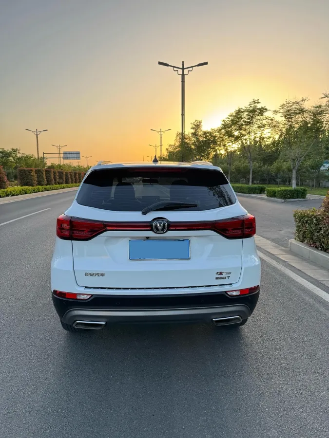 2021 ChangAn CS75 1.5T 178HP L4 7DCT,autocango,china used car exporter,china ev exporter,chinese used car exporter,chinese used ev exporter