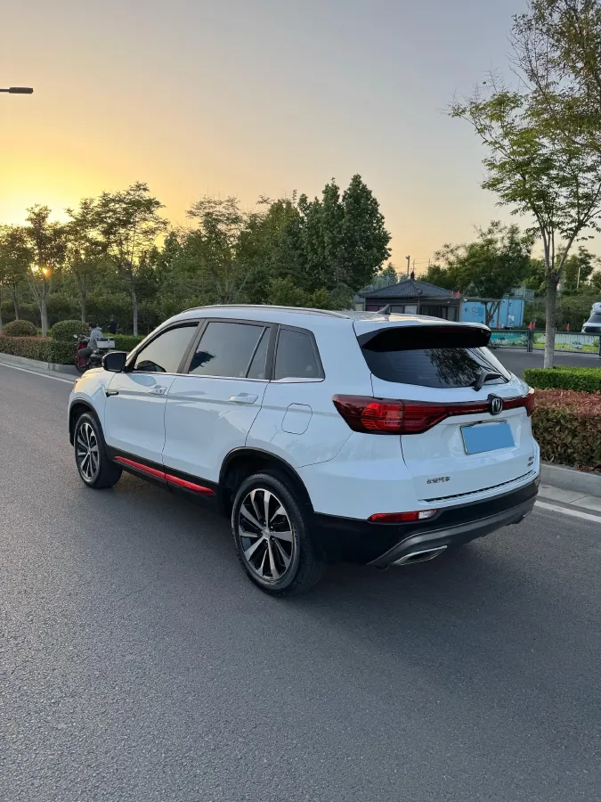 2021 ChangAn CS75 1.5T 178HP L4 7DCT,autocango,china used car exporter,china ev exporter,chinese used car exporter,chinese used ev exporter