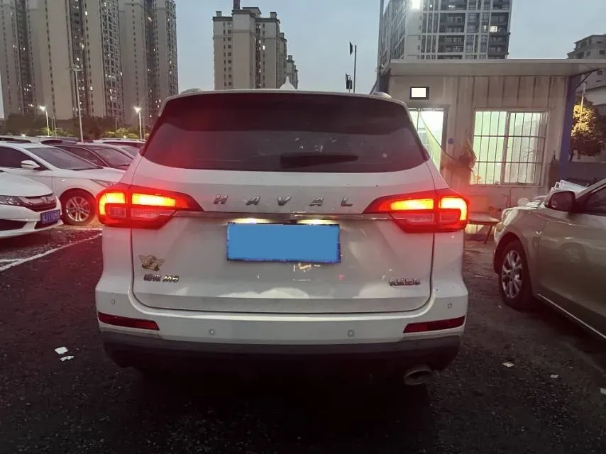 2019 Haval M6 1.5T 150HP L4 7DCT,autocango,china used car exporter,china ev exporter,chinese used car exporter,chinese used ev exporter