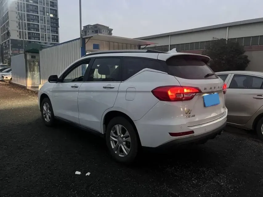 2019 Haval M6 1.5T 150HP L4 7DCT,autocango,china used car exporter,china ev exporter,chinese used car exporter,chinese used ev exporter