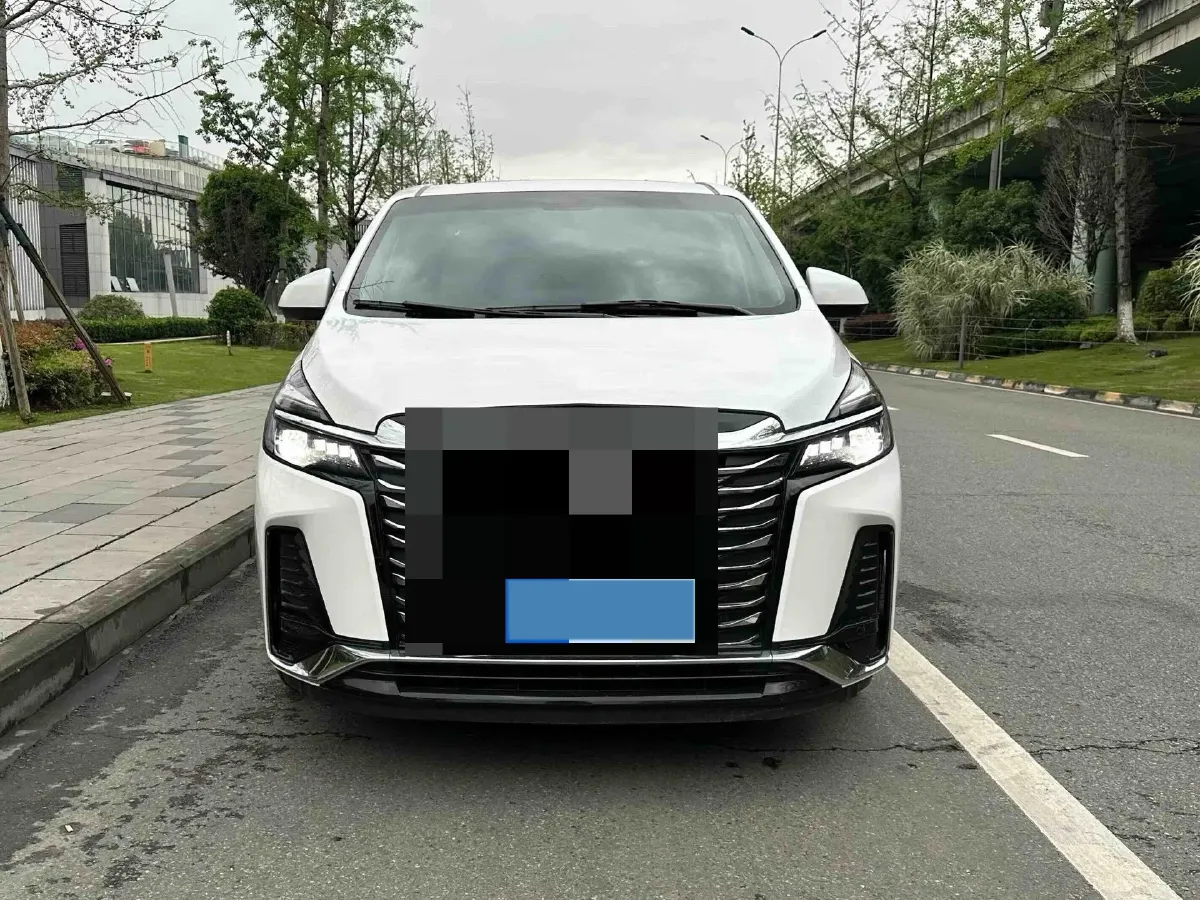 2023 Buick GL8 2.0T 237HP L4 9AT,autocango,china used car exporter,china ev exporter,chinese used car exporter,chinese used ev exporter