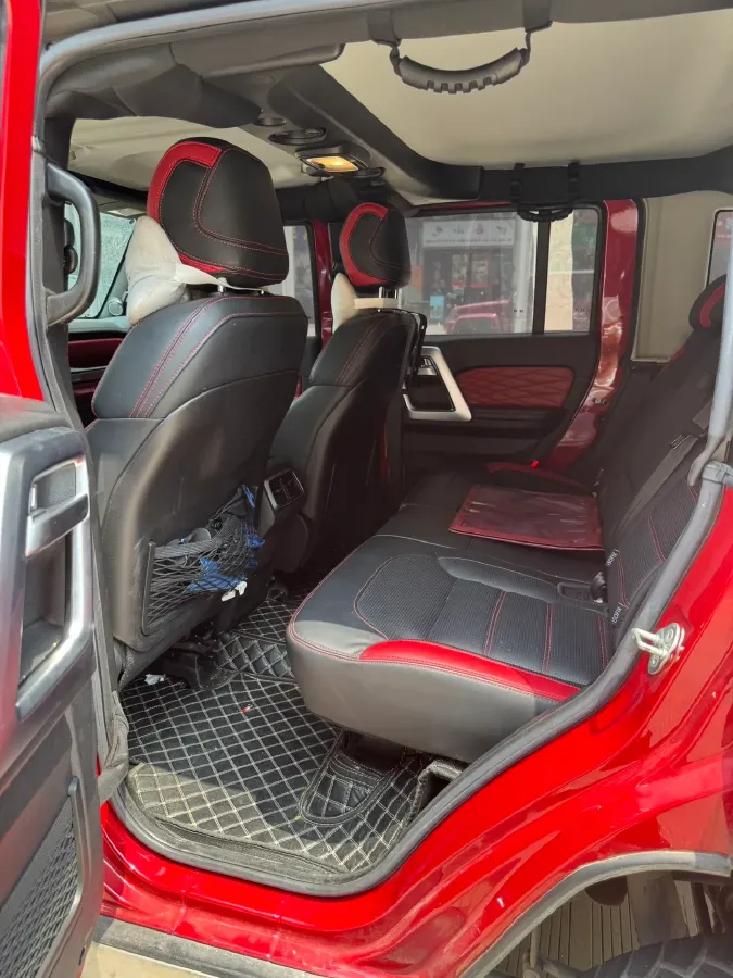 2023 Beijing BJ40 2.0T 224HP L4 8AT,autocango,china used car exporter,china ev exporter,chinese used car exporter,chinese used ev exporter