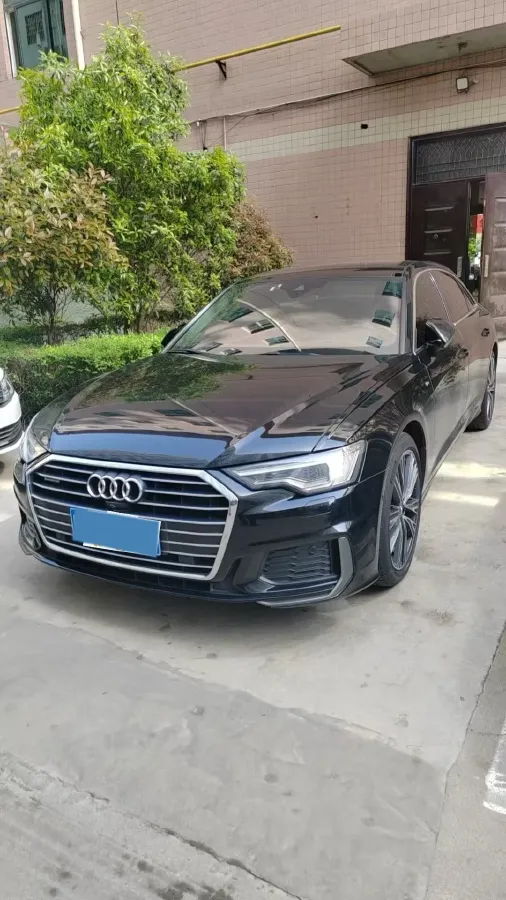 2021 Audi A6L 2.0T 224HP L4 7DCT,autocango,china used car exporter,china ev exporter,chinese used car exporter,chinese used ev exporter