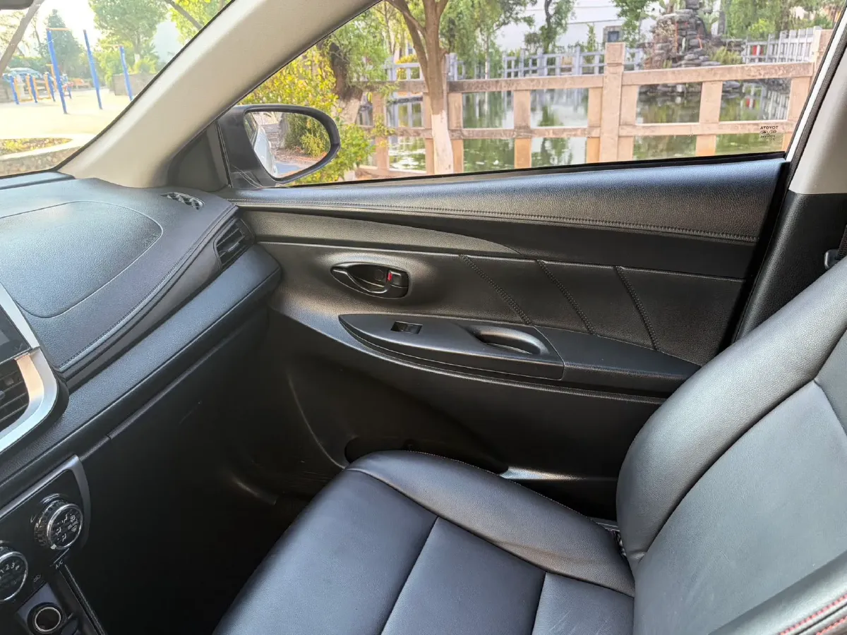 2017 Toyota Yaris L 1.5L 107HP L4 5MT,autocango,china used car exporter,china ev exporter,chinese used car exporter,chinese used ev exporter