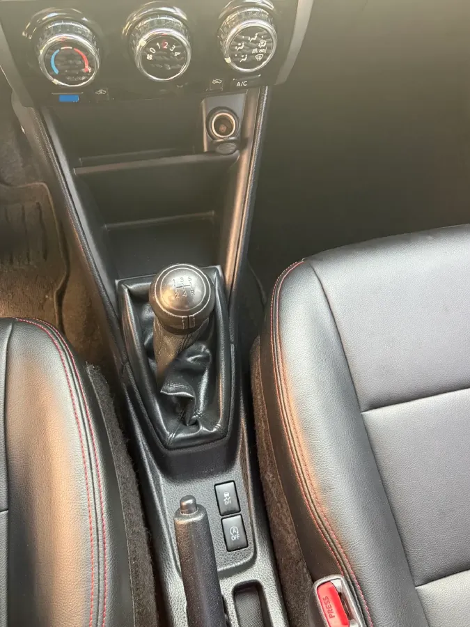 2017 Toyota Yaris L 1.5L 107HP L4 5MT,autocango,china used car exporter,china ev exporter,chinese used car exporter,chinese used ev exporter