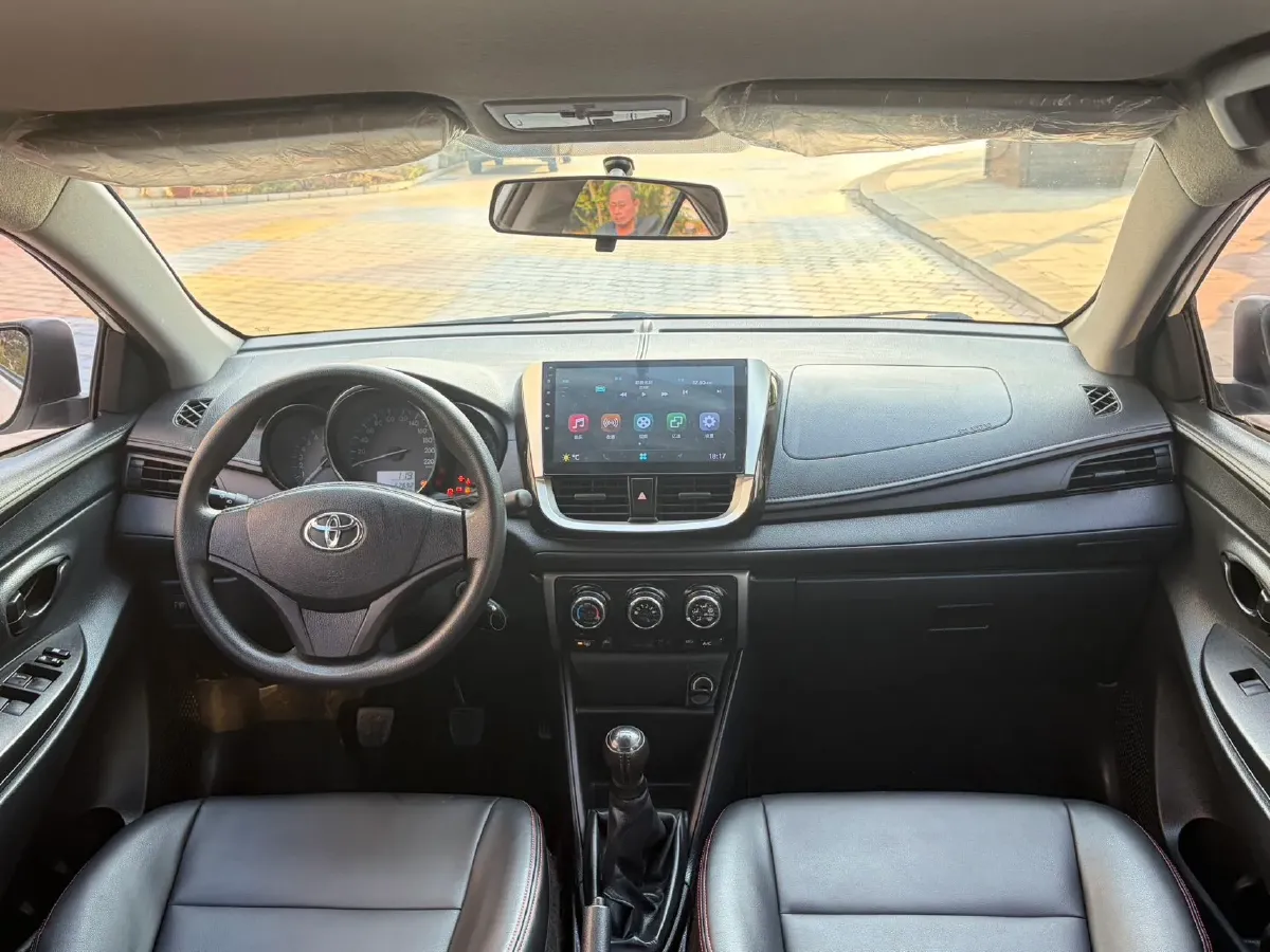 2017 Toyota Yaris L 1.5L 107HP L4 5MT,autocango,china used car exporter,china ev exporter,chinese used car exporter,chinese used ev exporter