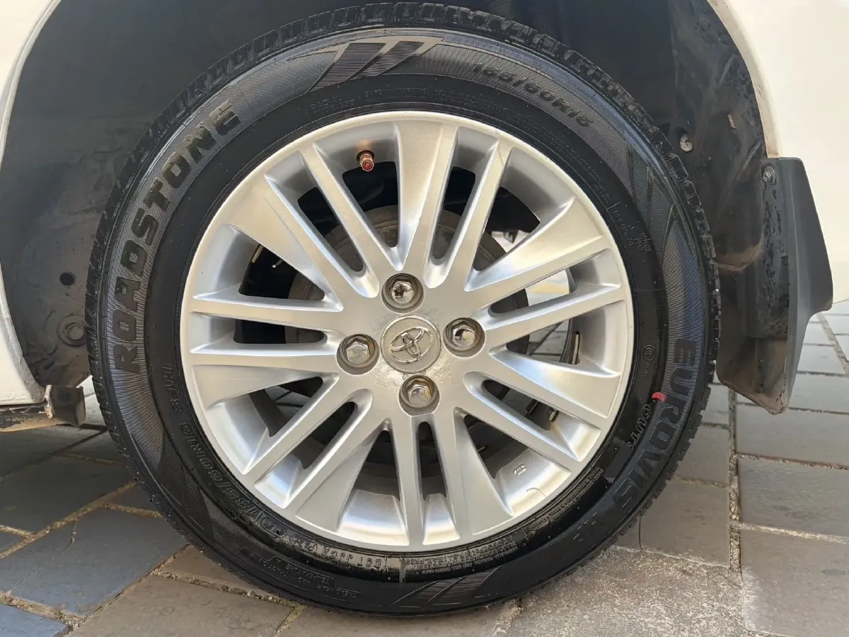 2017 Toyota Yaris L 1.5L 107HP L4 5MT,autocango,china used car exporter,china ev exporter,chinese used car exporter,chinese used ev exporter