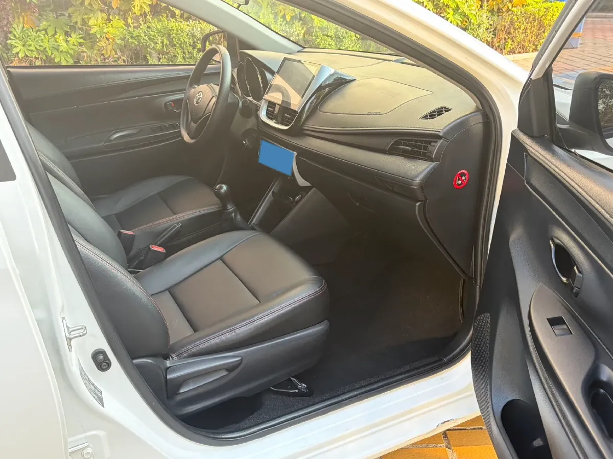 2017 Toyota Yaris L 1.5L 107HP L4 5MT,autocango,china used car exporter,china ev exporter,chinese used car exporter,chinese used ev exporter