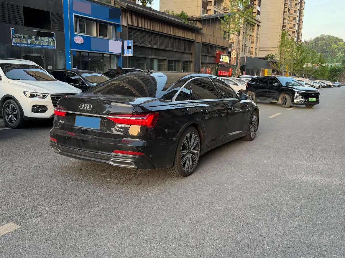 2022 Audi A6L 2.0T 224HP L4 7DCT,autocango,china used car exporter,china ev exporter,chinese used car exporter,chinese used ev exporter