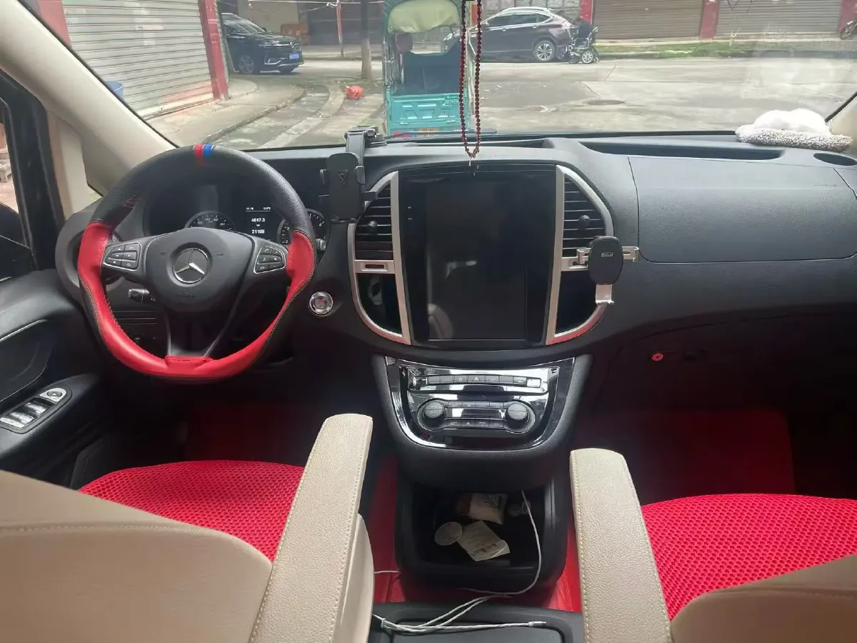 2021 Mercedes-Benz Vito 2.0T 211HP L4 9AT,autocango,china used car exporter,china ev exporter,chinese used car exporter,chinese used ev exporter