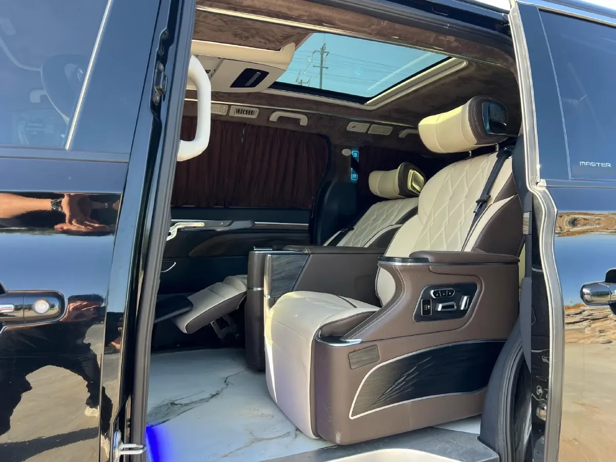 2021 Toyota Highlander 2.0T 220HP L4 6AT,autocango,china used car exporter,china ev exporter,chinese used car exporter,chinese used ev exporter