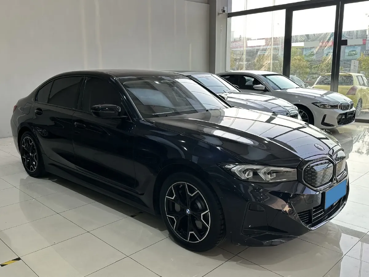 2025 BMW i3 BEV 79.05KWH,autocango,china used car exporter,china ev exporter,chinese used car exporter,chinese used ev exporter