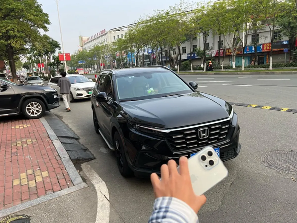 2023 Honda CR-V 1.5T 193HP L4 CVT,autocango,china used car exporter,china ev exporter,chinese used car exporter,chinese used ev exporter