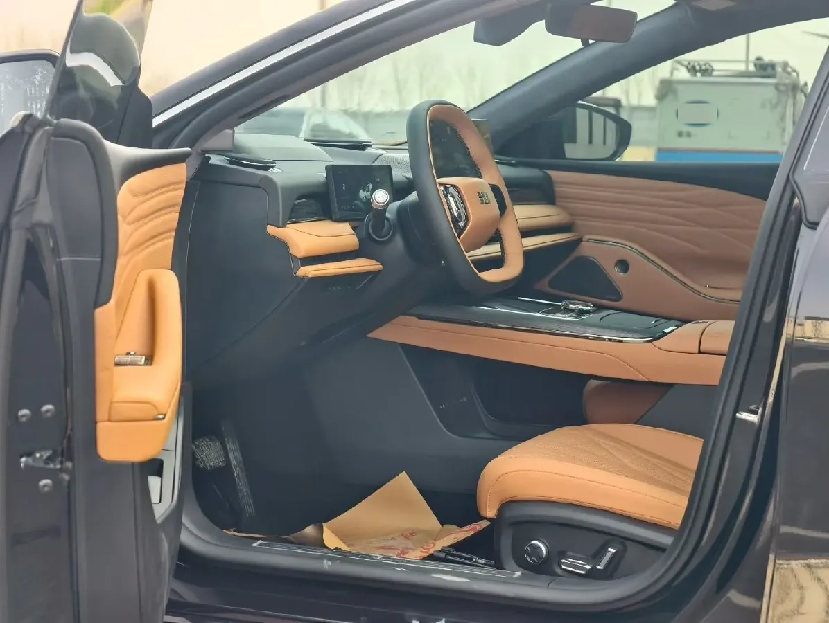 2025 Geely Galaxy Starshine 8 1.5L 112HP L4 1DHT PHEV,autocango,china used car exporter,china ev exporter,chinese used car exporter,chinese used ev exporter