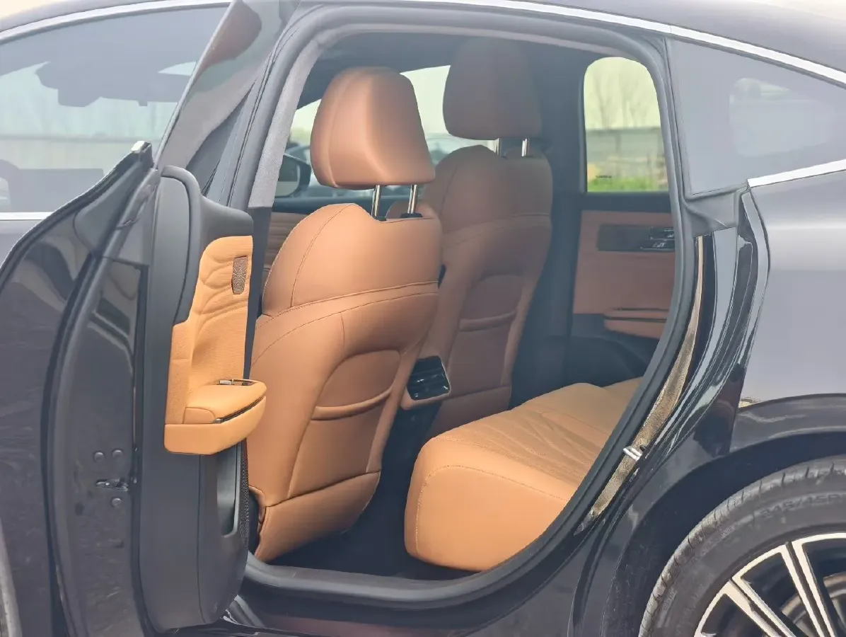 2025 Geely Galaxy Starshine 8 1.5L 112HP L4 1DHT PHEV,autocango,china used car exporter,china ev exporter,chinese used car exporter,chinese used ev exporter