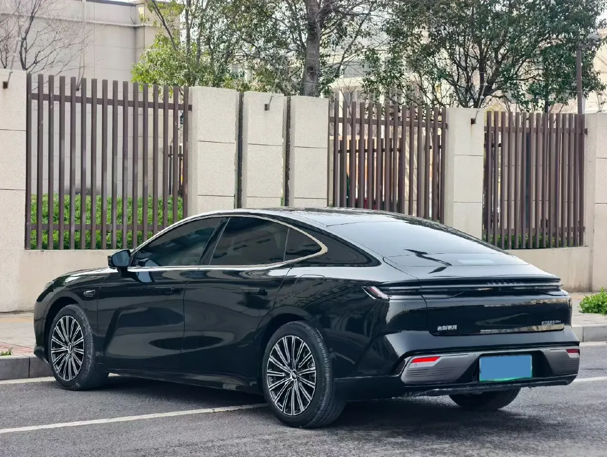 2025 Geely Galaxy Starshine 8 1.5L 112HP L4 1DHT PHEV,autocango,china used car exporter,china ev exporter,chinese used car exporter,chinese used ev exporter