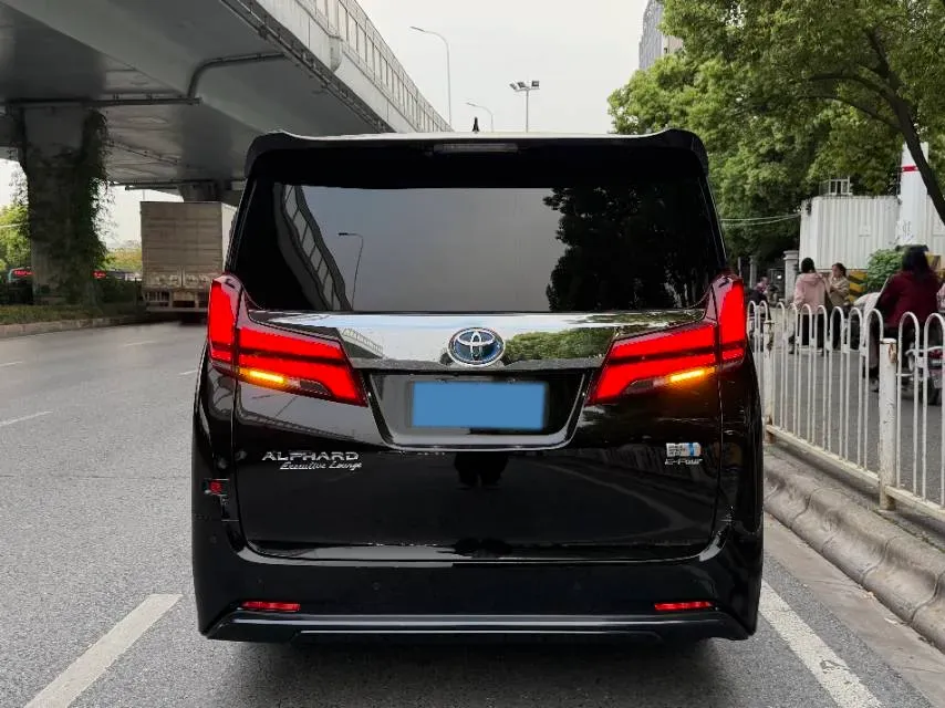 2021 Toyota Alphard 2.5L 117HP L4 E-CVT Hybrid,autocango,china used car exporter,china ev exporter,chinese used car exporter,chinese used ev exporter