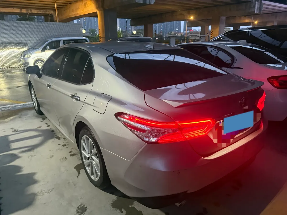 2021 Toyota Camry 2.0L 178HP L4 CVT,autocango,china used car exporter,china ev exporter,chinese used car exporter,chinese used ev exporter