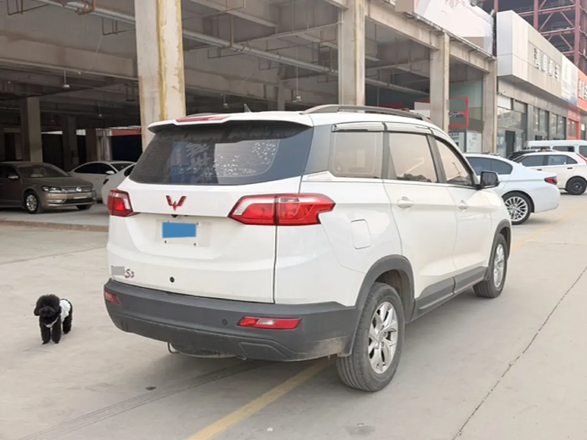 2018 WuLing HongGuang S3 1.5L 112HP L4 6MT,autocango,china used car exporter,china ev exporter,chinese used car exporter,chinese used ev exporter