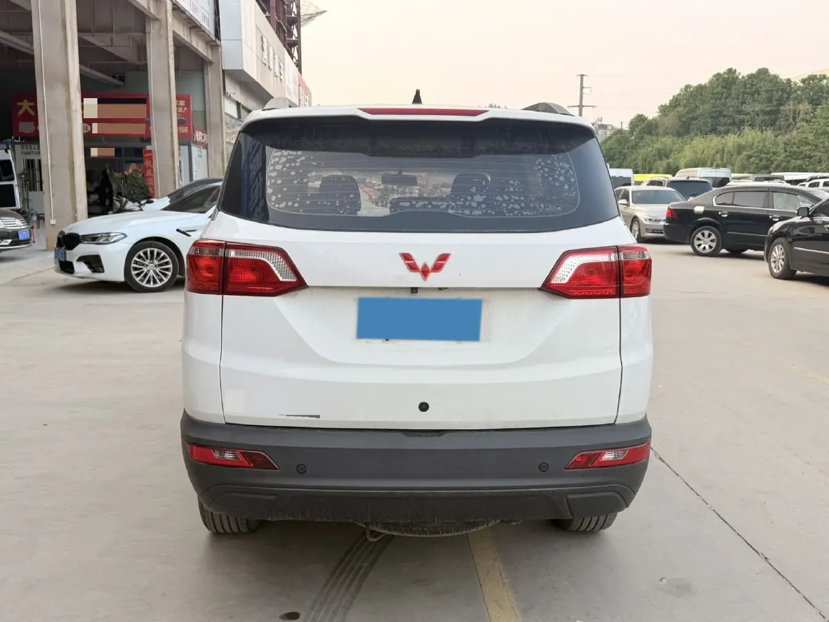 2018 WuLing HongGuang S3 1.5L 112HP L4 6MT,autocango,china used car exporter,china ev exporter,chinese used car exporter,chinese used ev exporter