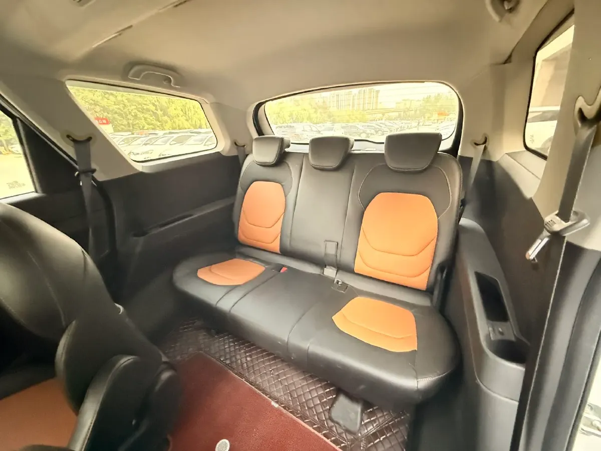 2018 WuLing HongGuang S3 1.5L 112HP L4 6MT,autocango,china used car exporter,china ev exporter,chinese used car exporter,chinese used ev exporter