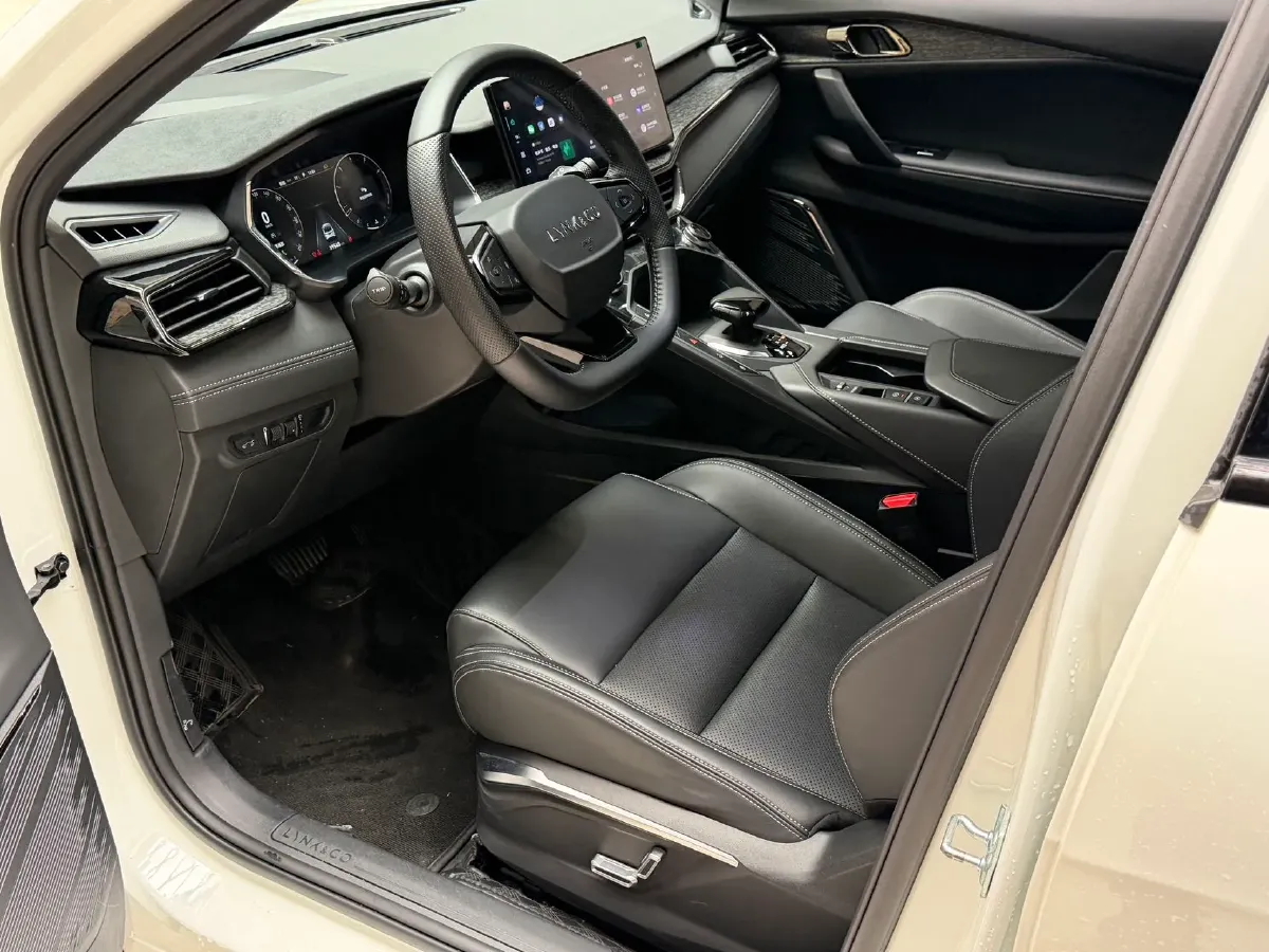 2023 LYNK&CO 06 1.5T 181HP L4 7DCT,autocango,china used car exporter,china ev exporter,chinese used car exporter,chinese used ev exporter