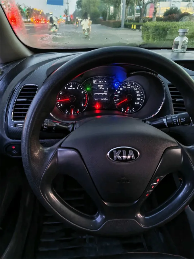 2017 Kia K3 1.6L 128HP L4 6AT,autocango,china used car exporter,china ev exporter,chinese used car exporter,chinese used ev exporter