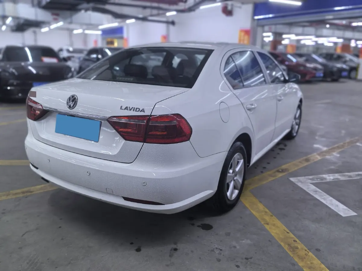 2013 Volkswagen Lavida 1.6L 110HP L4 6AT,autocango,china used car exporter,china ev exporter,chinese used car exporter,chinese used ev exporter