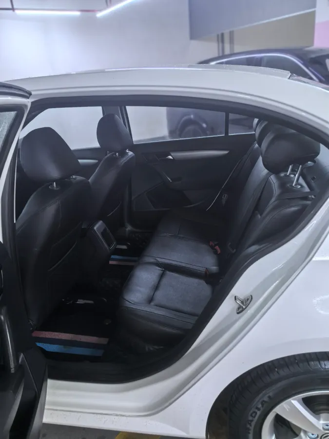 2013 Volkswagen Lavida 1.6L 110HP L4 6AT,autocango,china used car exporter,china ev exporter,chinese used car exporter,chinese used ev exporter