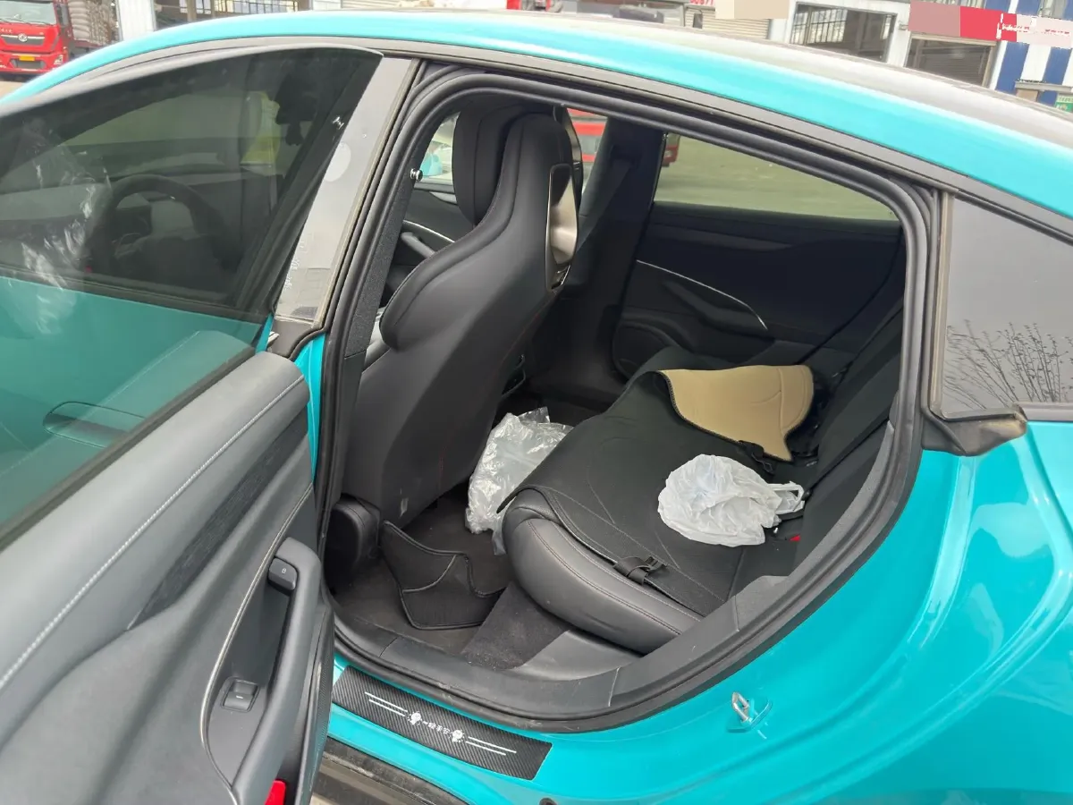 2024 MI SU7 BEV 94.3KWH,autocango,china used car exporter,china ev exporter,chinese used car exporter,chinese used ev exporter