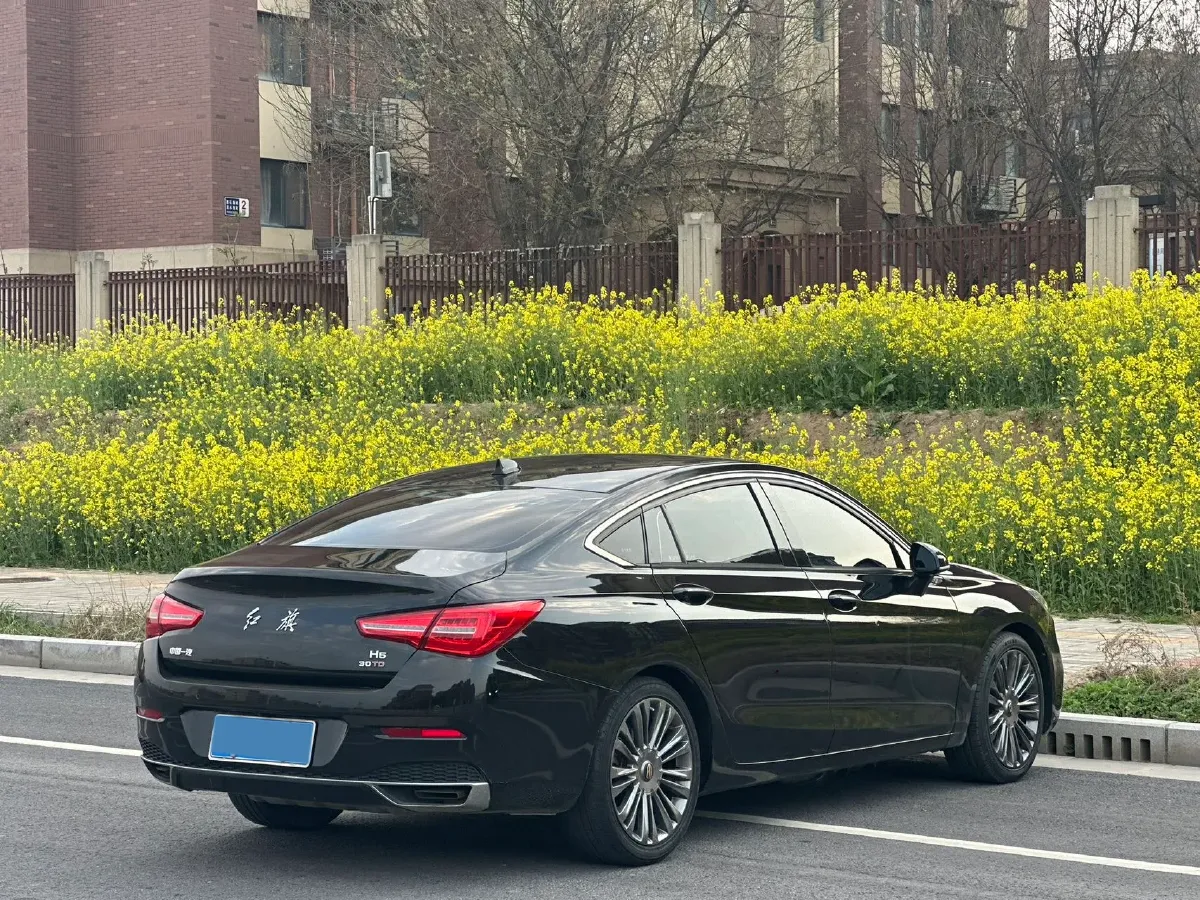 2019 HongQi H5 1.8T 180HP L4 6AT,autocango,china used car exporter,china ev exporter,chinese used car exporter,chinese used ev exporter