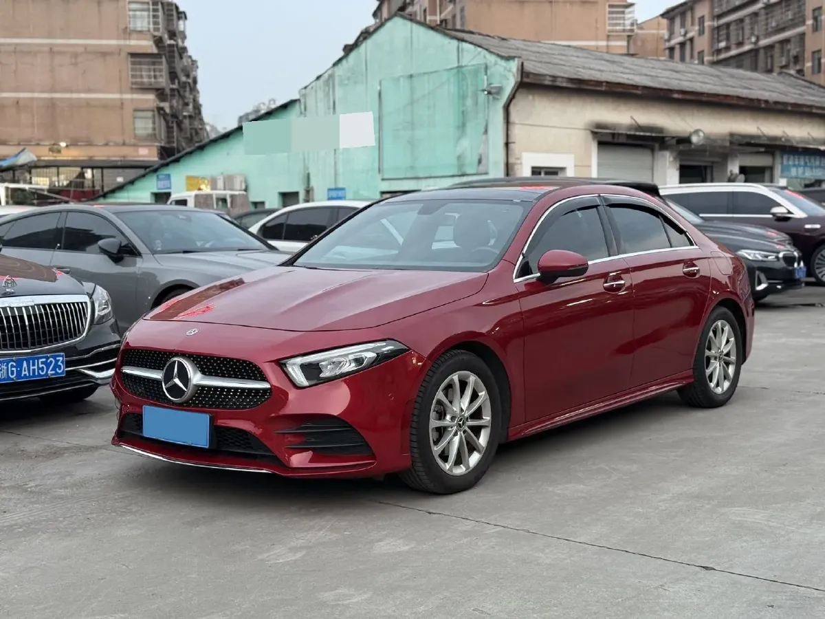 2020 Mercedes-Benz A Class 1.3T 163HP L4 7DCT,autocango,china used car exporter,china ev exporter,chinese used car exporter,chinese used ev exporter