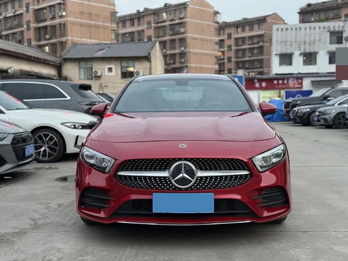 2020 Mercedes-Benz A Class 1.3T 163HP L4 7DCT,autocango,china used car exporter,china ev exporter,chinese used car exporter,chinese used ev exporter