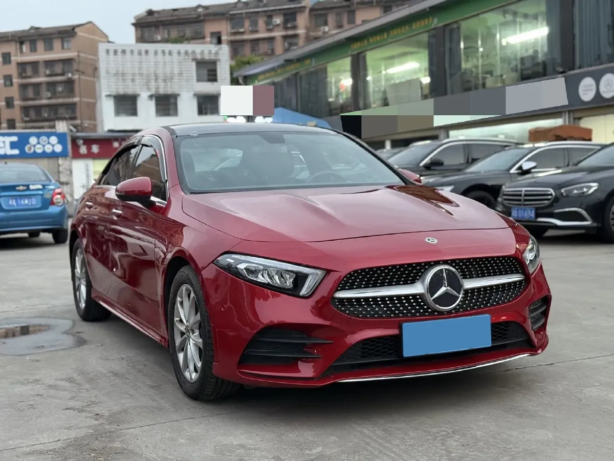 2020 Mercedes-Benz A Class 1.3T 163HP L4 7DCT,autocango,china used car exporter,china ev exporter,chinese used car exporter,chinese used ev exporter