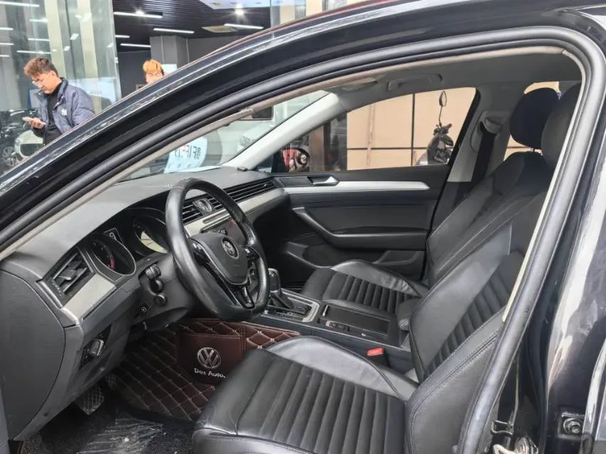 2019 Citroen C6 1.6T 170HP L4 6AT,autocango,china used car exporter,china ev exporter,chinese used car exporter,chinese used ev exporter