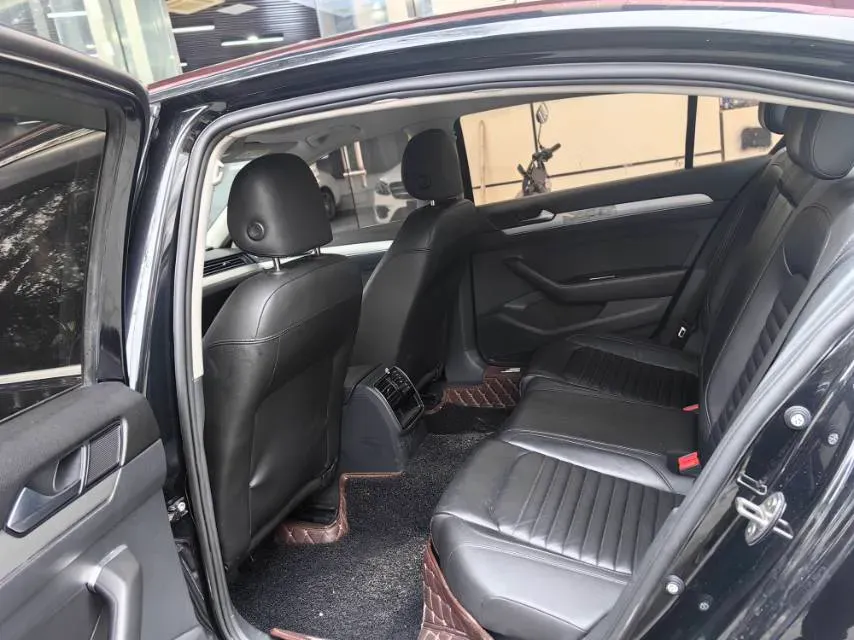 2019 Citroen C6 1.6T 170HP L4 6AT,autocango,china used car exporter,china ev exporter,chinese used car exporter,chinese used ev exporter