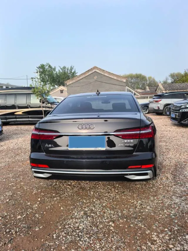 2020 Audi A6L 2.0T 190HP L4 7DCT,autocango,china used car exporter,china ev exporter,chinese used car exporter,chinese used ev exporter