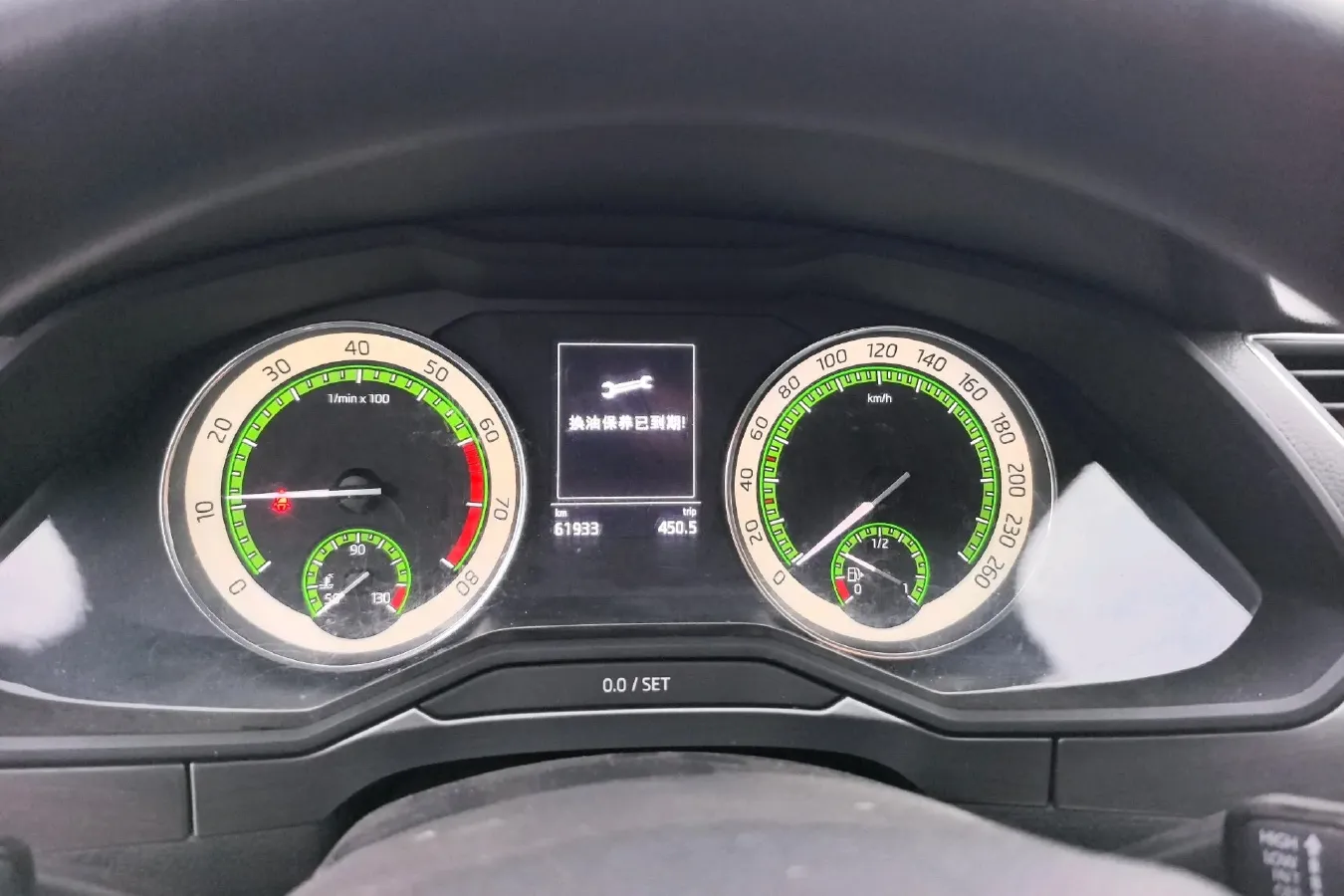 2018 Skoda Superb 1.8T 180HP L4 7DCT,autocango,china used car exporter,china ev exporter,chinese used car exporter,chinese used ev exporter