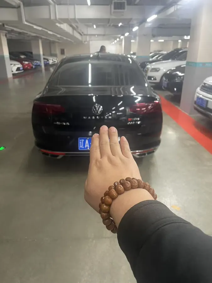 2023 Volkswagen Magotan 2.0T 186HP L4 7DCT,autocango,china used car exporter,china ev exporter,chinese used car exporter,chinese used ev exporter