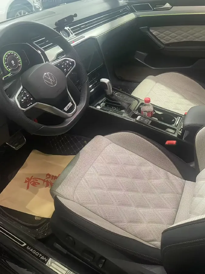 2023 Volkswagen Magotan 2.0T 186HP L4 7DCT,autocango,china used car exporter,china ev exporter,chinese used car exporter,chinese used ev exporter