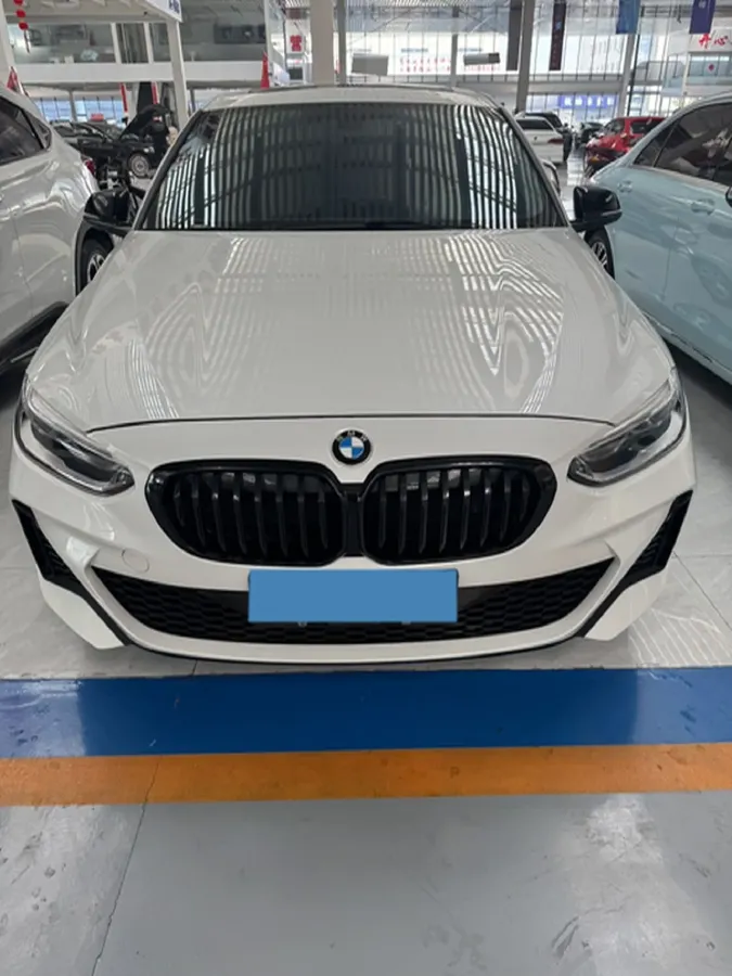2023 BMW 1 Series 1.5T 136HP L3 7DCT,autocango,china used car exporter,china ev exporter,chinese used car exporter,chinese used ev exporter