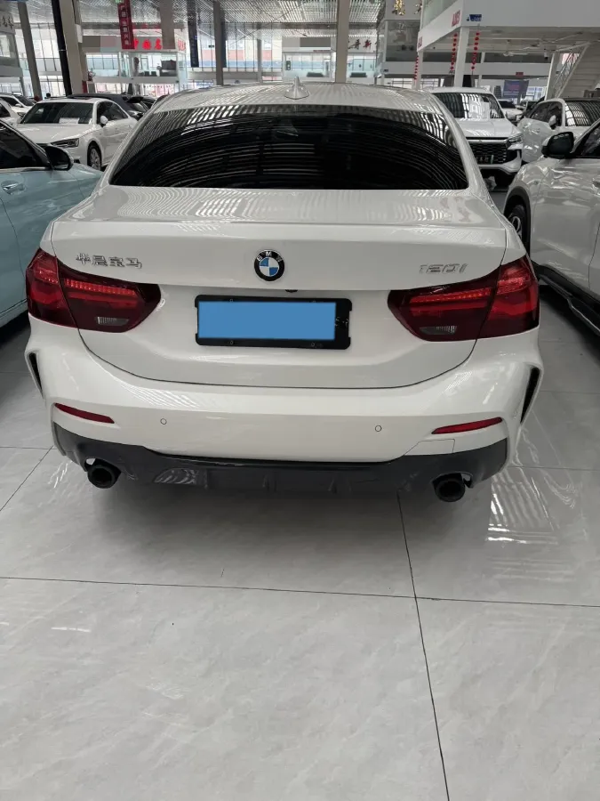 2023 BMW 1 Series 1.5T 136HP L3 7DCT,autocango,china used car exporter,china ev exporter,chinese used car exporter,chinese used ev exporter