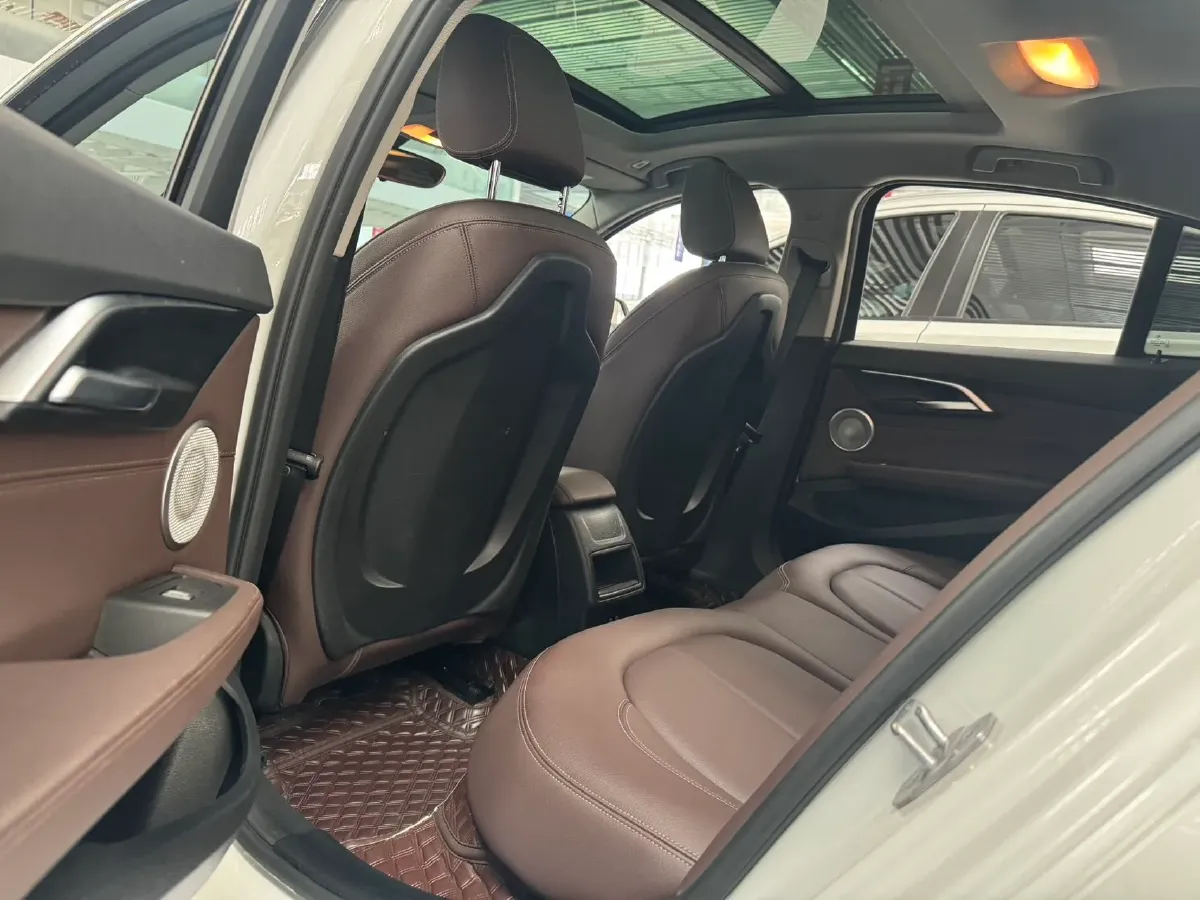 2023 BMW 1 Series 1.5T 136HP L3 7DCT,autocango,china used car exporter,china ev exporter,chinese used car exporter,chinese used ev exporter